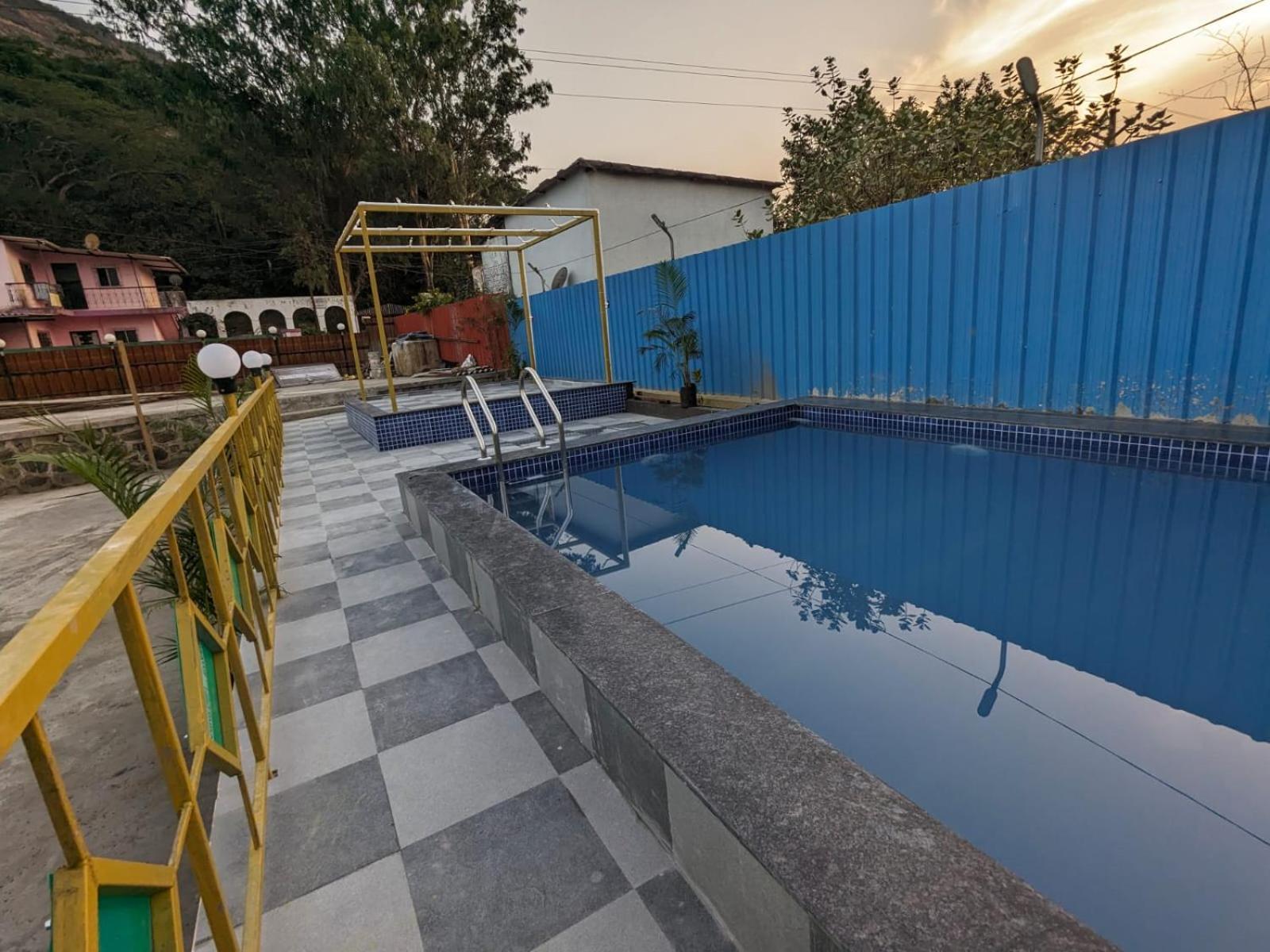 Blue Bell Homestay Lonavala Exterior photo