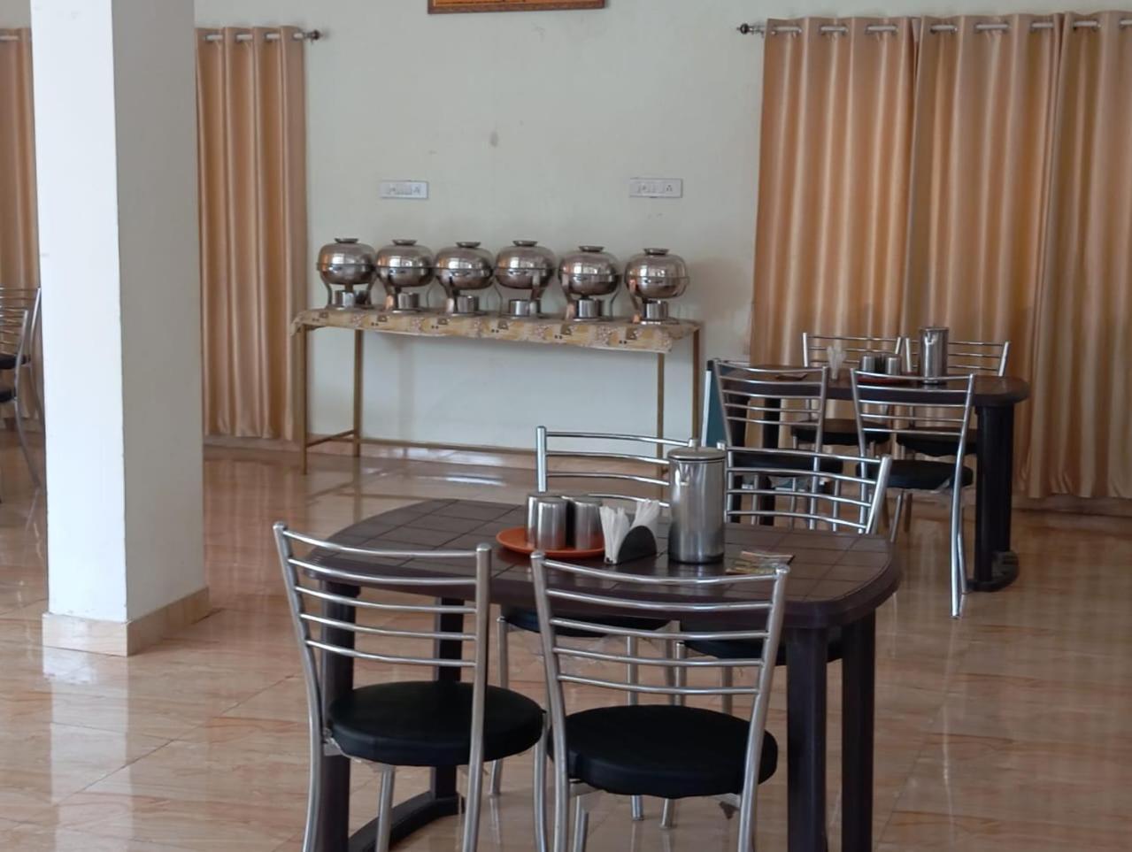 Blue Bell Homestay Lonavala Exterior photo