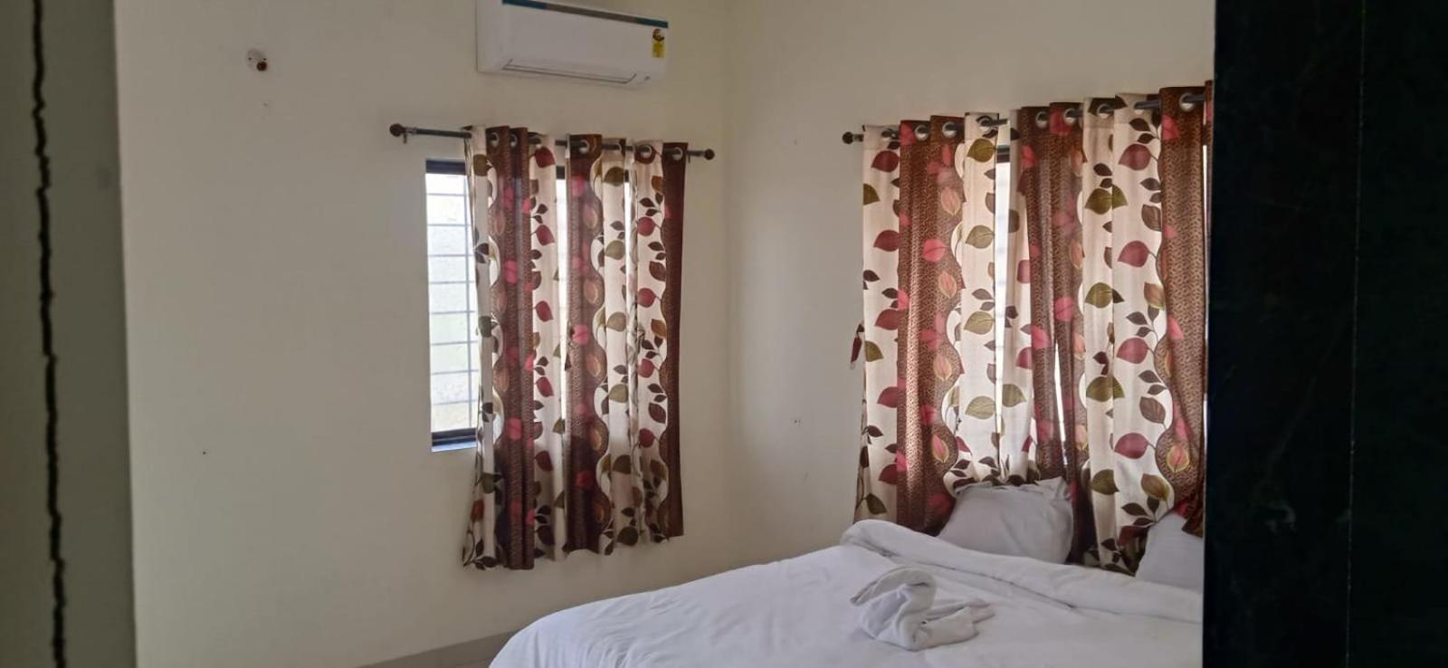 Blue Bell Homestay Lonavala Exterior photo