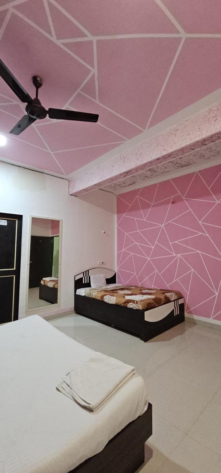 Blue Bell Homestay Lonavala Exterior photo